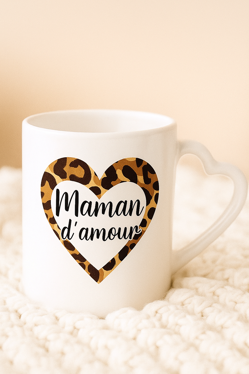 Mug à poignée en forme de cœur – personnalisable